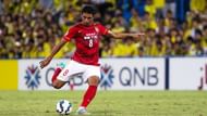 Paulinho struck an impressive long-range free-kick that showed he hadn't lost his touch since joining China